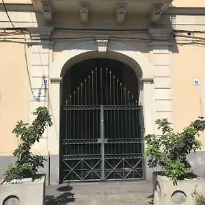 rezervați aici